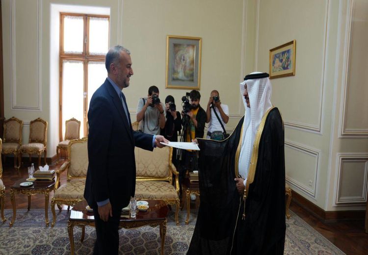 تحویل پیام پادشاه عربستان به رییسی و جواب نامه‌اش به سلمان بن عبدالعزیز