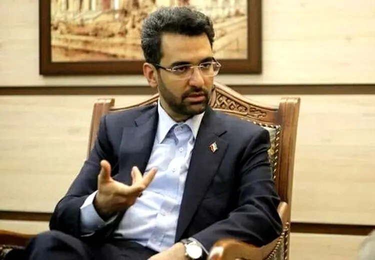 وزیر ارتباطات روحانی اینطوری پز کارهایش را داد!