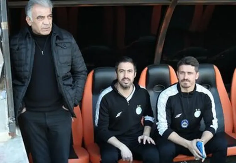 وریا سرمربی شد، خسرو قهر کرد!