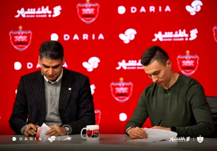 مهاجم پرسپولیس راهی قطر می‌شود