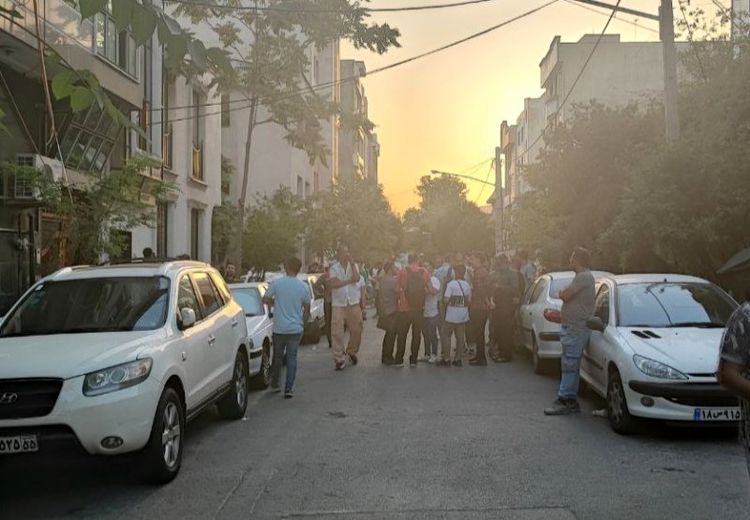 عکس/ تجمع هواداران بیرانوند مقابل باشگاه پرسپولیس