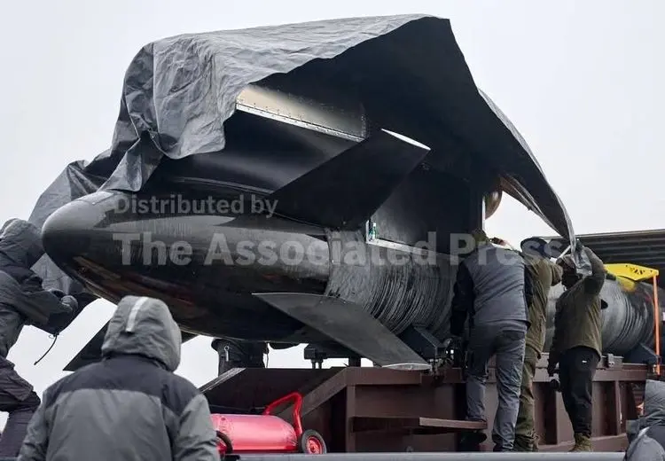 رونمایی اوکراین از موشک کروز زمینی