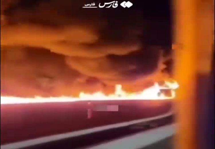 آتش‌سوزی اتوبوس بوشهر تلفات جانی نداشت + فیلم