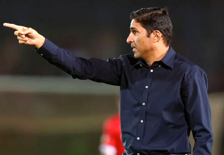 هاشمیان از پرسپولیس شکایت می‌کند؟