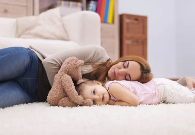 اگر روی زمین بخوابیم چه می شود؟