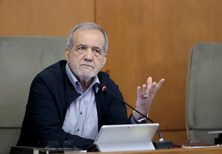 پزشکیان: شکی نیست که باید نرخ بنزین را اصلاح کرد، اما نه شتابزده و بدون کارشناسی

