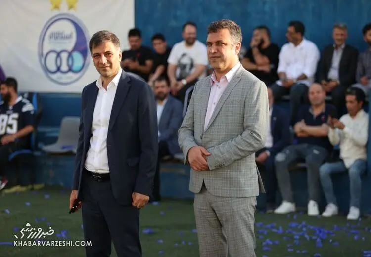 کنایه سنگین یک استقلالی به کریمی؛ یاد سریال قهوه تلخ افتادم!