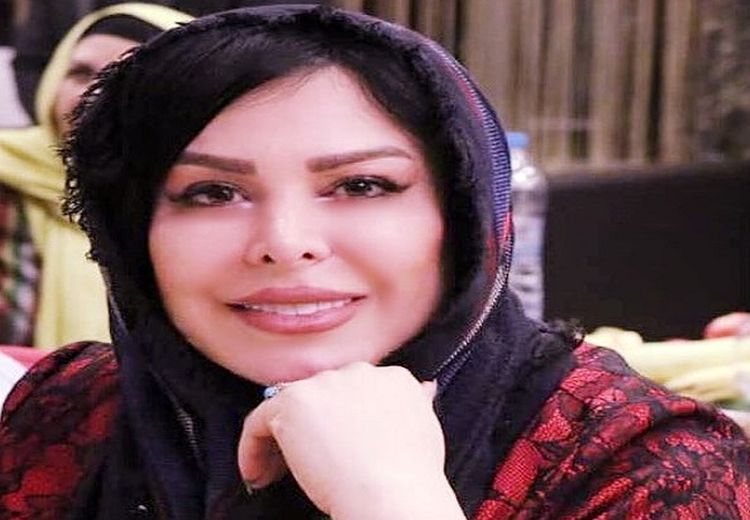 فلور نظری در بیمارستان بستری شد