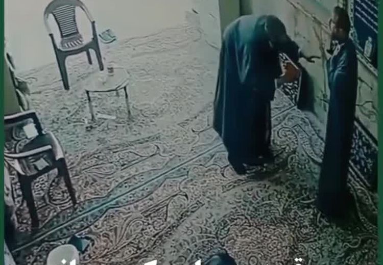 اولین تصاویر از حمله با چاقو به یک روحانی در تهران