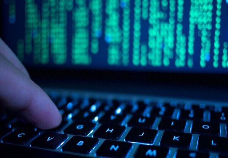 کاربران اینترنتی چگونه در دام حملات سایبری می افتند؟