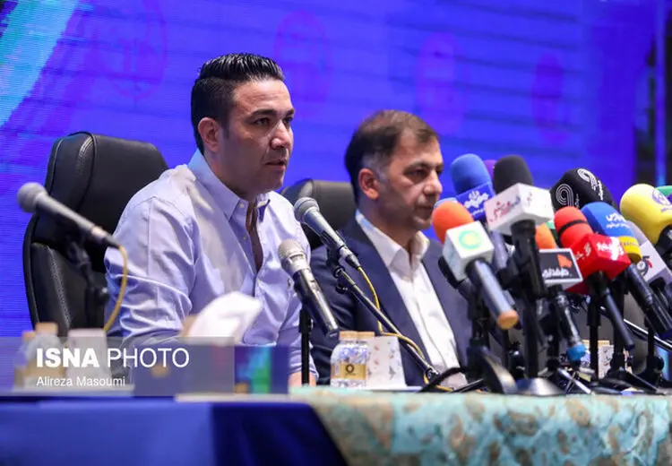 واکنش حجت کریمی به ماجرای قرارداد نکونام