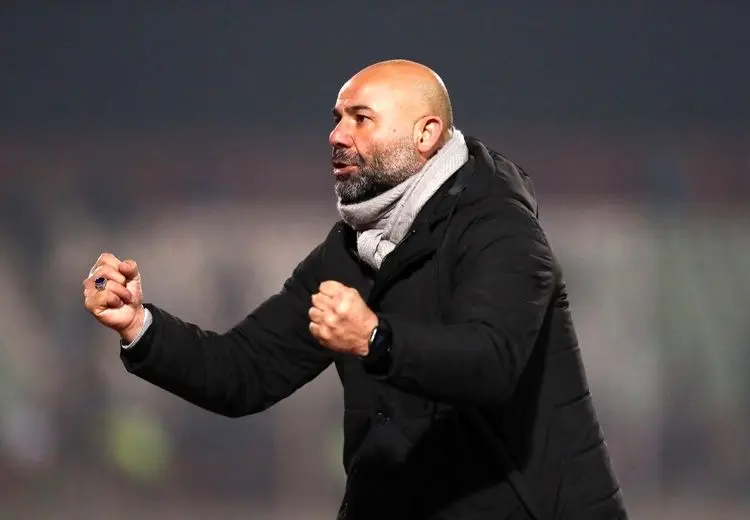 مجوز سهراب بختیاری زاده برای نشستن روی نیمکت استقلال صادر شد