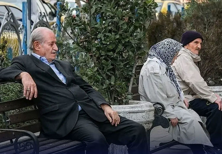 رانندگان بازنشسته نگران قطع مستمری خود نباشند