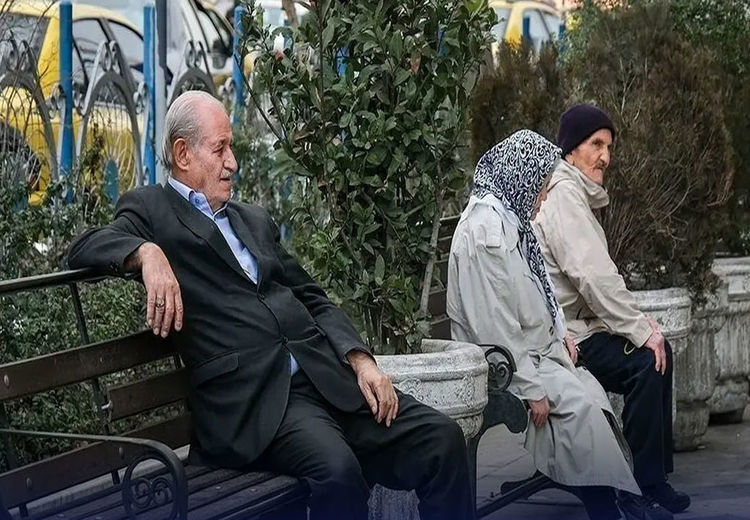 رانندگان بازنشسته نگران قطع مستمری خود نباشند