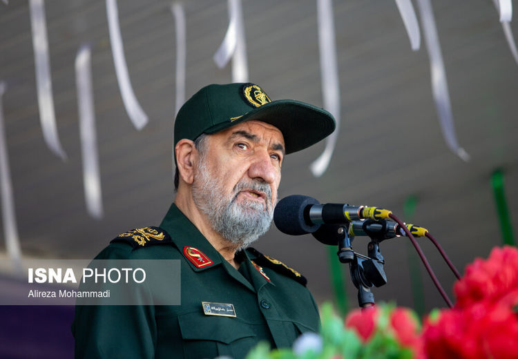  محسن رضایی: تمام مواد غنی شده منتقل شده و در مکان‌های امن است/ ما از اسفند ماه مطمئن شدیم که جنگ اتفاق می‌افتد