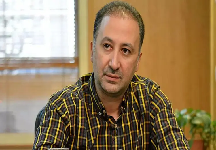 تیپ متفاوت محمد دلاوری وسط سیسیل در کنار اعضای مافیا!