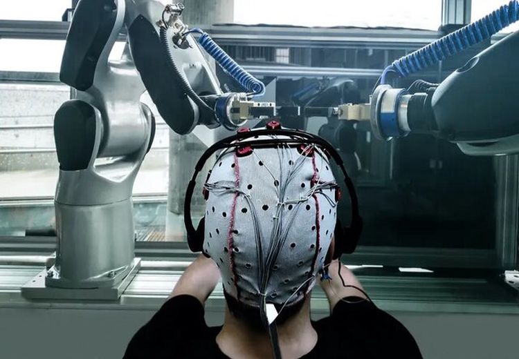 ساخت ربات هوش مصنوعی برای جراحی‌ مغز توسط چینی‌ها