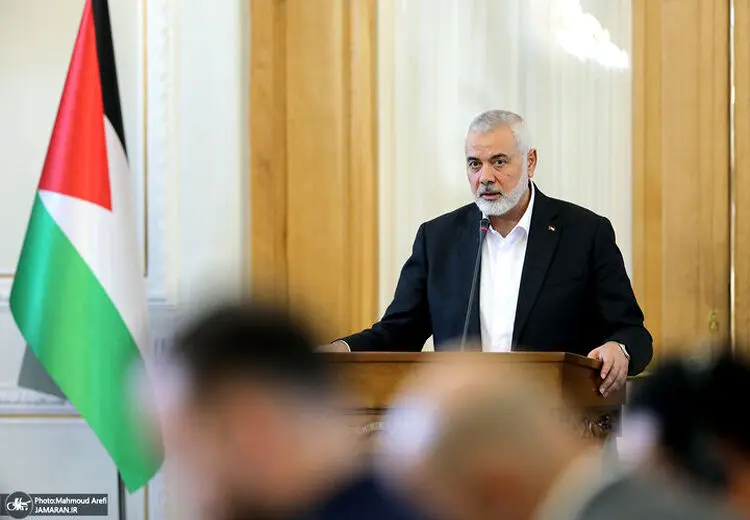 روزنامه جمهوری اسلامی: عوامل ترور اسماعیل هنیه را بین نفوذی‌ها جستجو کنید