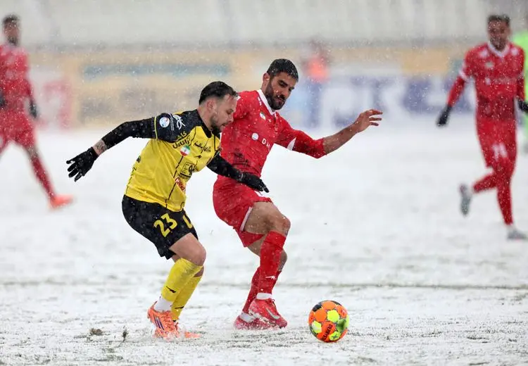 برف نمی‌آمد، پرسپولیس برنده نمی‌شد!/ اوسمار باید به فکر راه‌ حل باشد