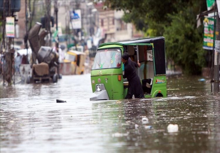 بارندگی شدید و رانش زمین در پاکستان دست کم ۲۹ قربانی برجای گذاشت