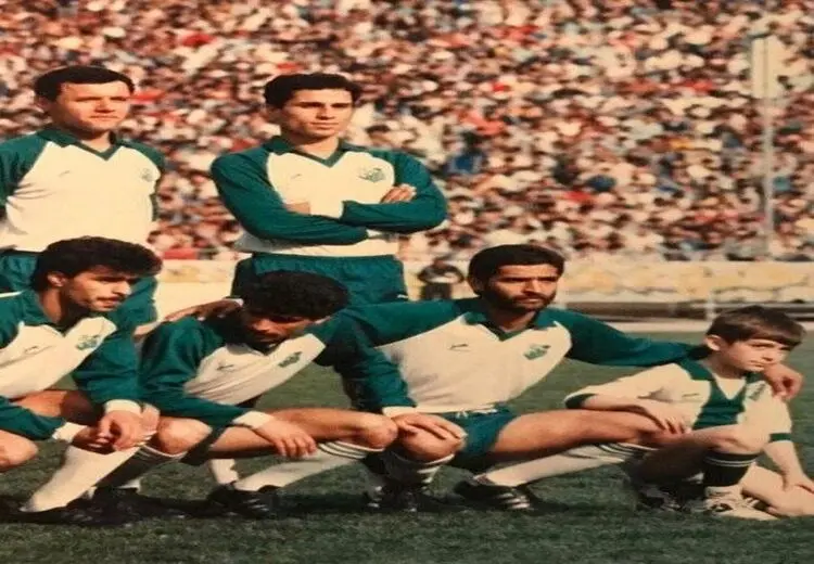 عکس کودکی محمدرضا گلزار کنار فیروز کریمی