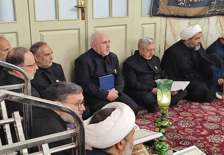 تصویری از جواد ظریف در روز اربعین