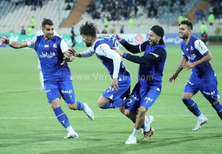 سرنوشت مثلث خاطره‌انگیز استقلال