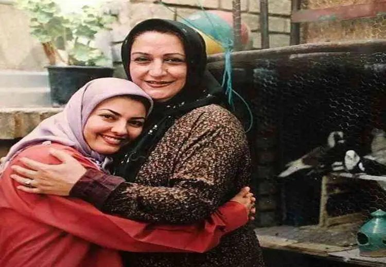مریم امیرجلالی با انتشار این استوری ازدواج آناهیتا همتی را تبریک گفت