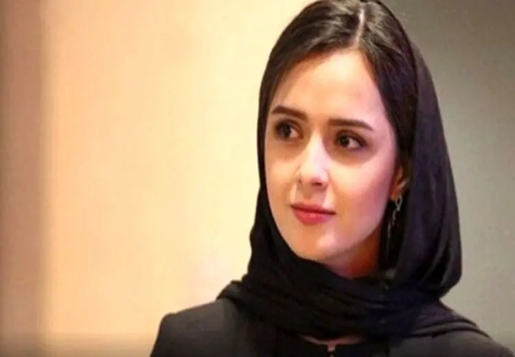 واکنش ترانه علیدوستی به شایعه مهاجرت: من ایرانم، پاسپورتم دست وزارت اطلاعات است