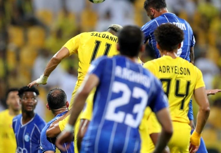 پایان نیمه اول بازی الوصل 3 _ 1 استقلال