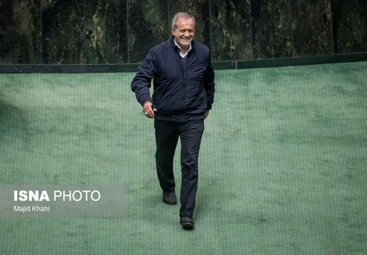 توصیه به پزشکیان: وفاق بازی را کنار بگذارید و پشت همتی بایستید/ پایداریچی ها فتنه خواهند کرد