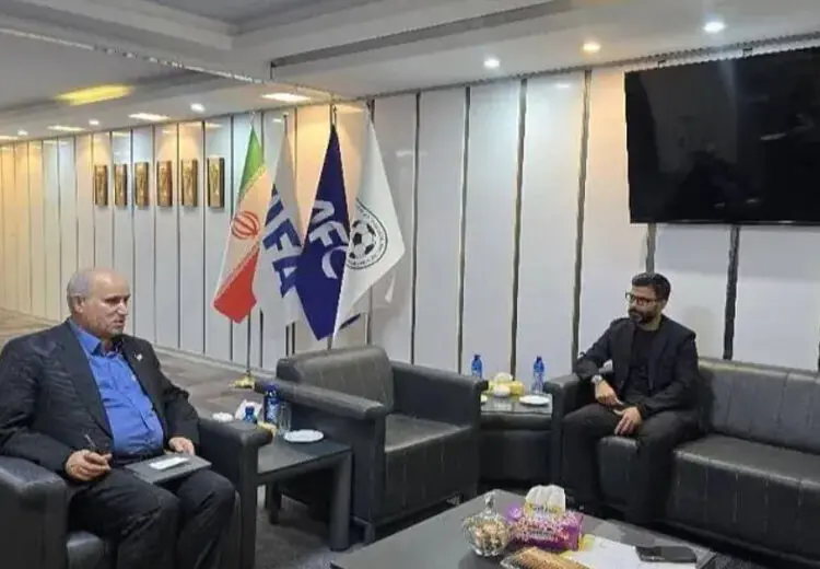 دیدار تاج با سرمربی و مسئولان تیم امید