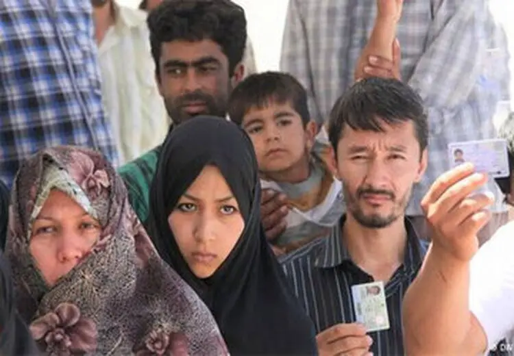 چرا دولت درباره شایعه مشارکت افغان‌ها در انتخابات مجلس ایران سکوت کرده؟