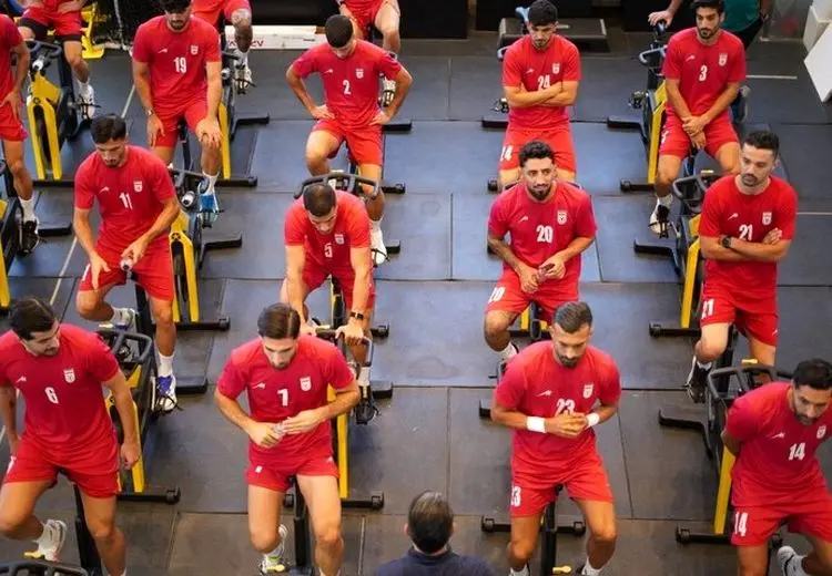 فاجعه در فوتبال ایران / چه کسی باید به داد تیم ملی برسد؟