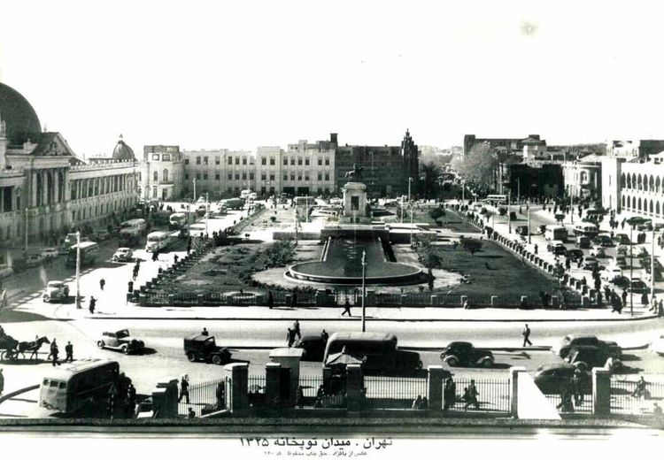 تصویری جالب از میدان توپخانه تهران در ۷۸ سال قبل!