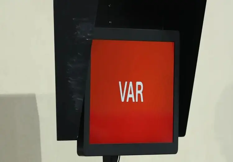 رونمایی فیفا از قانون جدید در VAR / کرنرها بررسی می‌شوند!