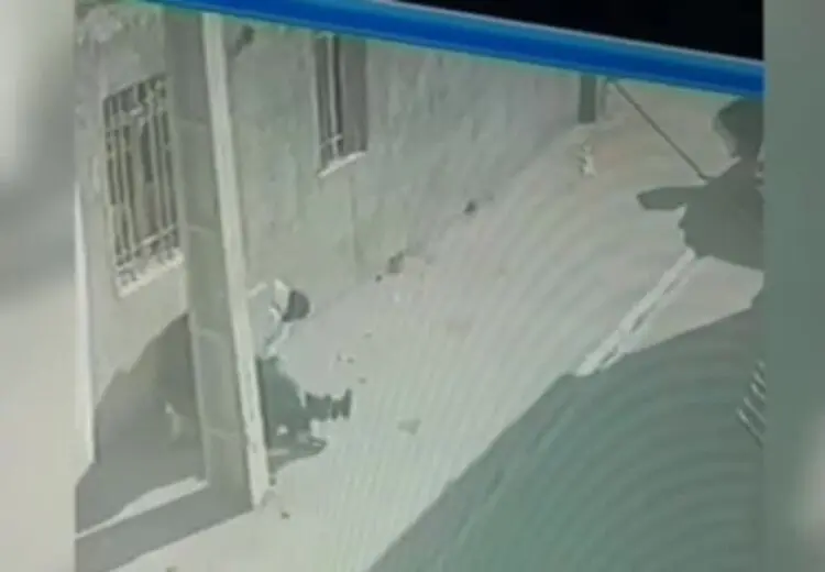 لحظه زورگیری وحشتناک از یک زن در شهریار