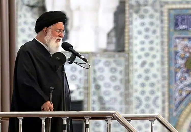 امام جمعه مشهد: زمینه برای برقراری حکومت امام زمان فراهم شده است/ تقدیر علم الهدی از دامادش