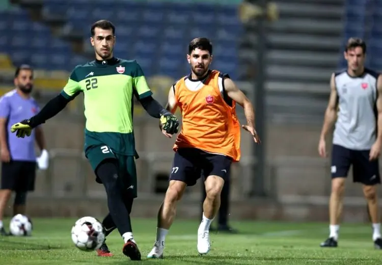 غیبت ادامه دار کاپیتان پرسپولیس !