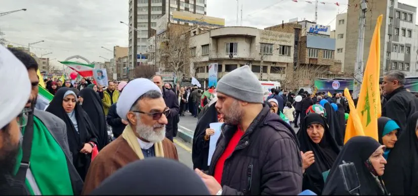 حضور شخصیت‌های مختلف در راهپیمایی ۲۲ بهمن در تهران