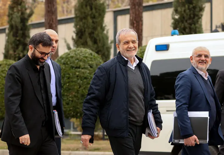 پزشکیان در پاسخ به گرانی‌ها؛ نترسید؛ نشست می‌گذارم! + فیلم