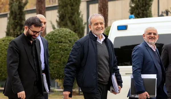 پزشکیان در پاسخ به گرانی‌ها؛ نترسید؛ نشست می‌گذارم! + فیلم