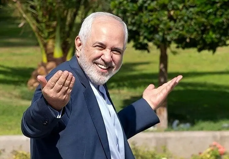 محمد جواد ظریف: من نه پرسپولیسی هستم، نه استقلالی/ مذاکرات هسته‌ای را رها کردم و به اردوی تیم ملی رفتم