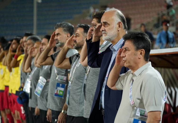 قلعه‌نویی! تیمتو بردار و برو !