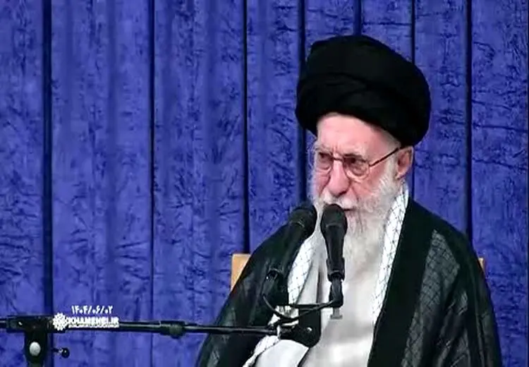 روایت رهبر انقلاب از نشست دشمنان ایران یک روز پس از آغاز تجاوز اسراییل: در بین این جمع ابلهی که نشستند که جایگزین برای جمهوری اسلامی در ایران پیدا کنند، یک ایرانی هم بود، خاک بر سر آن ایرانی!