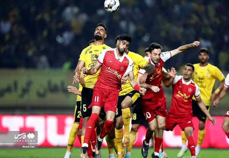 حساس ترین لحظات بازی سپاهان و پرسپولیس