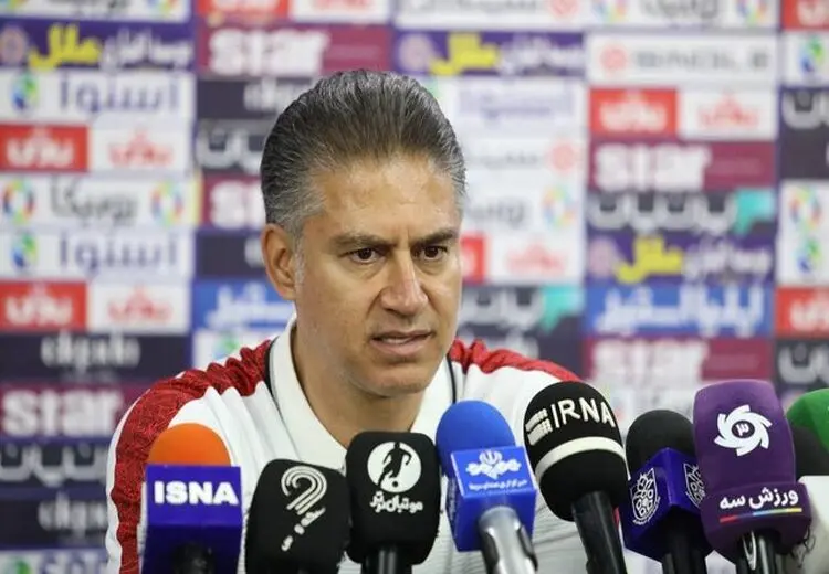 سرمربی تراکتور: چرا بازی لیگ یک در ورزشگاه ما برگزار می‌شود؟