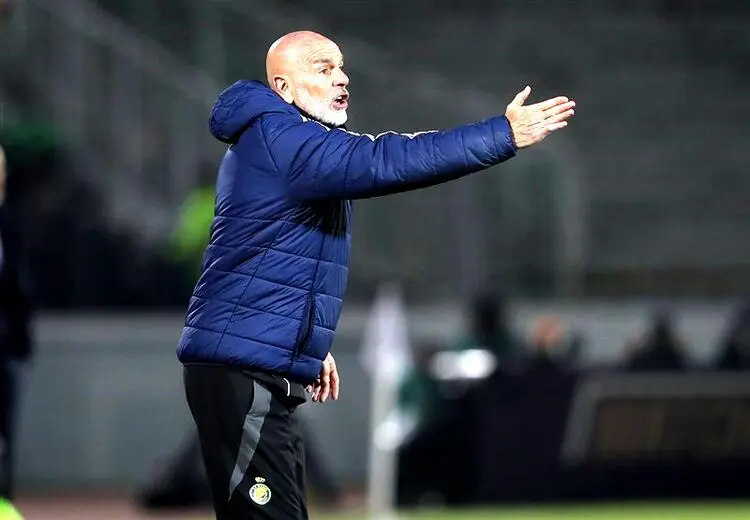 استقلال، استفانو پیولی را ابقا کرد