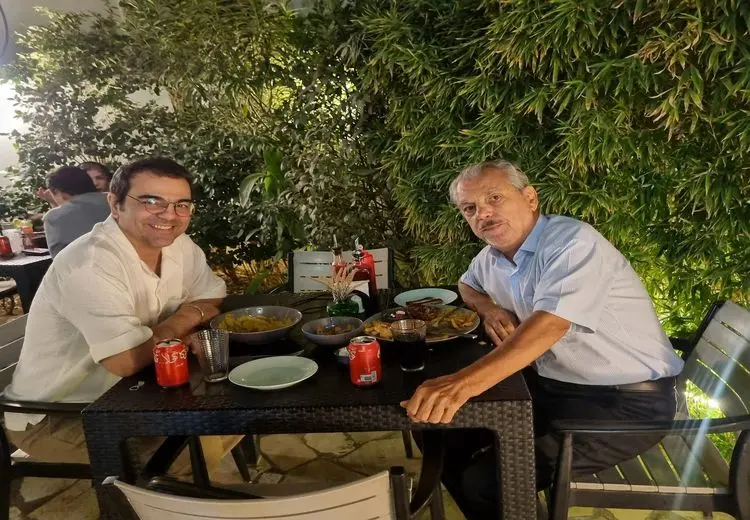 قاب خانوادگی بازیگر اجل معلق در قاب خانوادگی