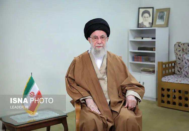 حوادثی که در سال ۱۴۰۳ پی‌درپی اتّفاق افتاد، شبیه حوادث سال ۱۳۶۰ و دارای سختی‌ها و مشقّتهایی برای مردم بود/ امت اسلامی و آزادگان عالم باید مقابل جنایات در غزه و یمن بایستند